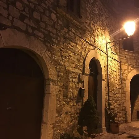 La Casa Di Lina * Izzalini