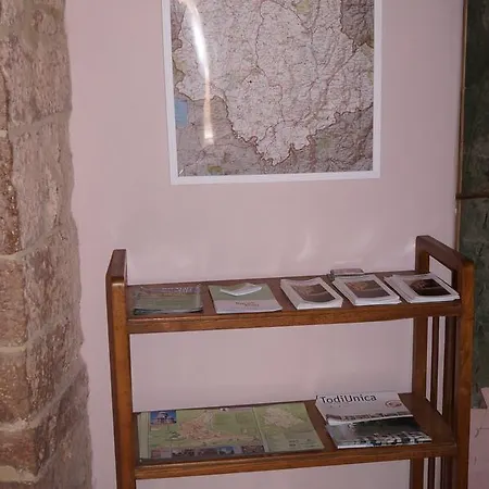 La Casa Di Lina * Izzalini