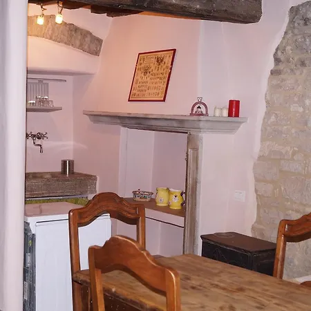 Appartement La Casa Di Lina Izzalini